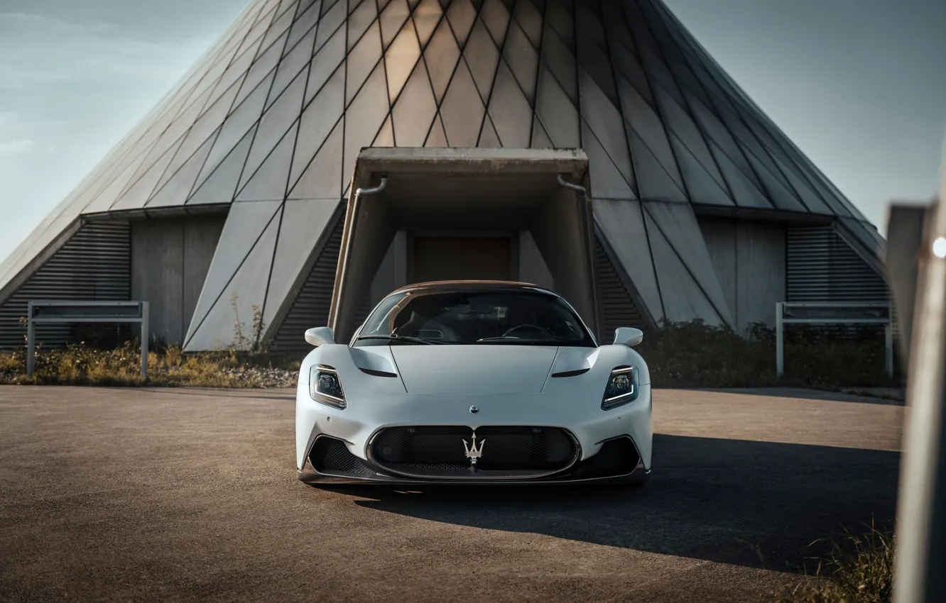 Photo wallpaper Maserati, light, white, Front, face, Novitec, Sight, Maserati MC20 Coupe
