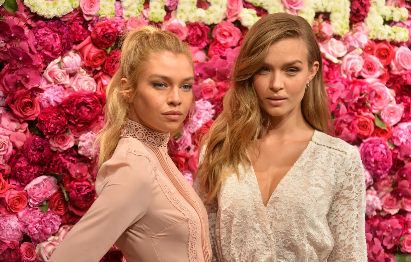 Photo wallpaper look, girl, pose, model, makeup, two, photoshoot, model