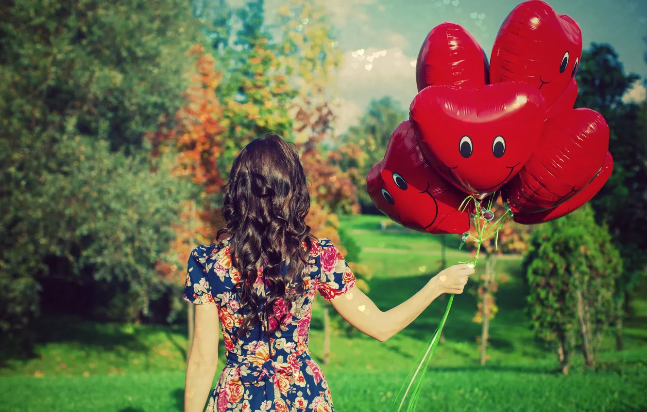 Photo wallpaper leaves, girl, trees, red, smile, background, mood, balls