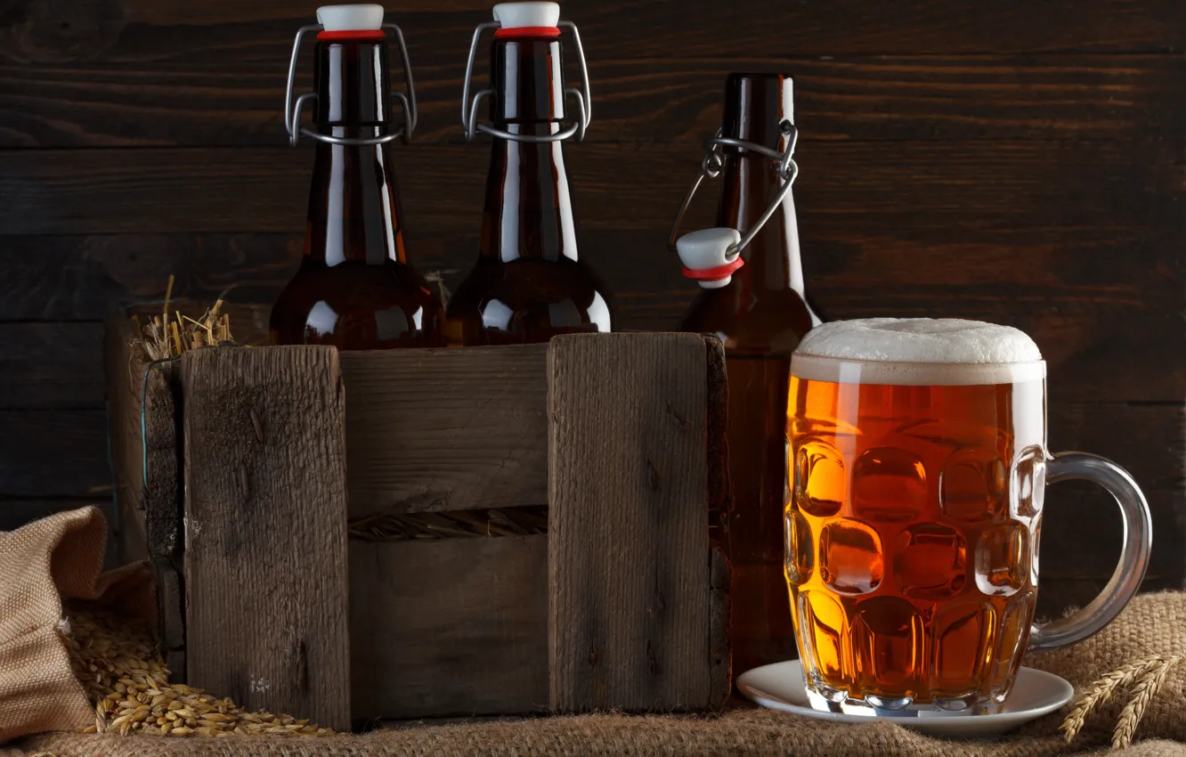 Photo wallpaper foam, bottle, beer, mug, box