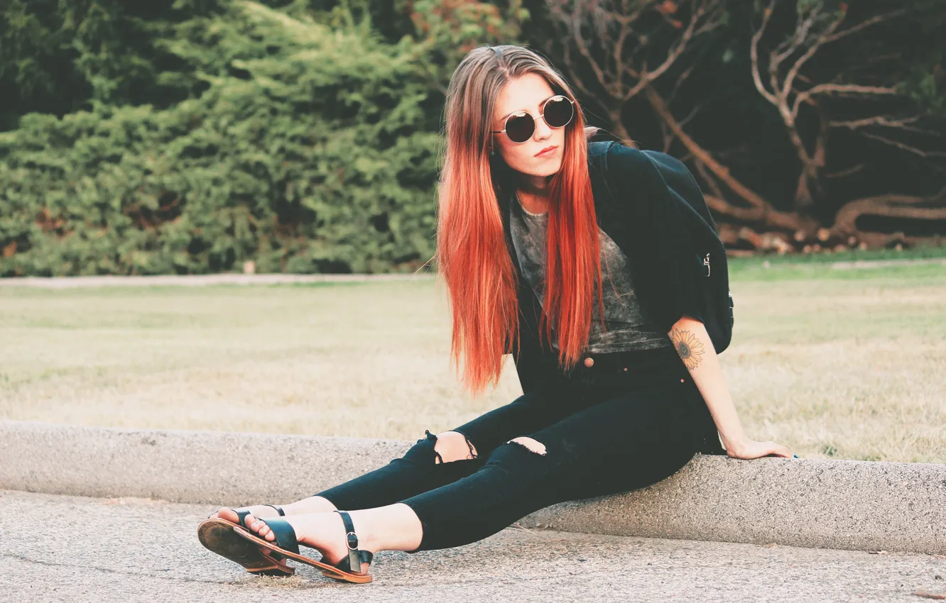 Photo wallpaper summer, girl, style, hair, jeans, glasses, sitting, torn
