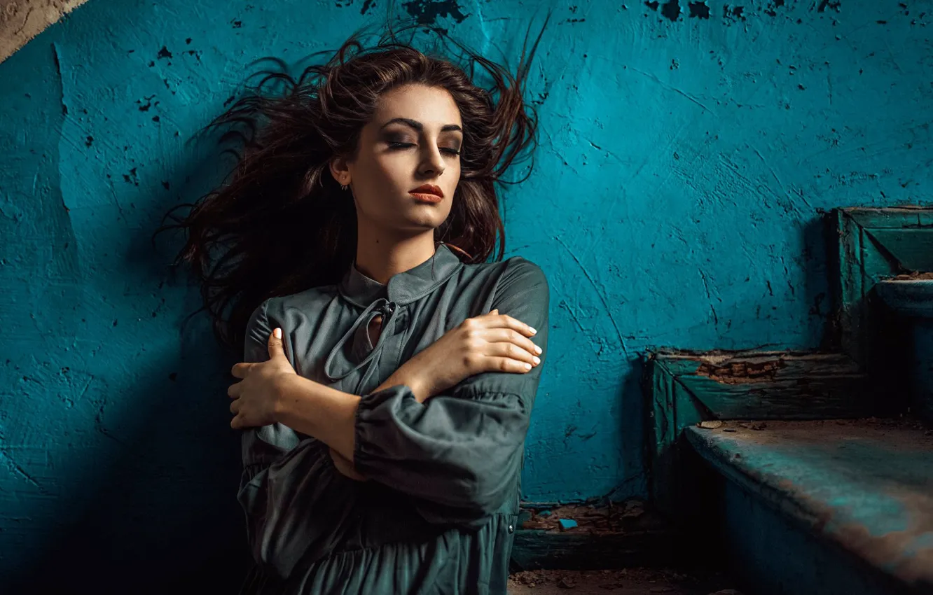 Photo wallpaper pose, wall, mood, hair, ladder, steps, Damian Feather, Sarah Wieliczko