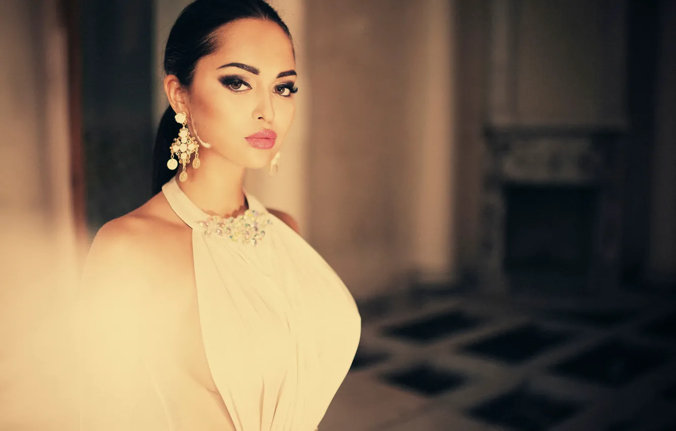 Photo wallpaper chest, decoration, portrait, lips, Ivan Gorokhov, Nita Kuzmina