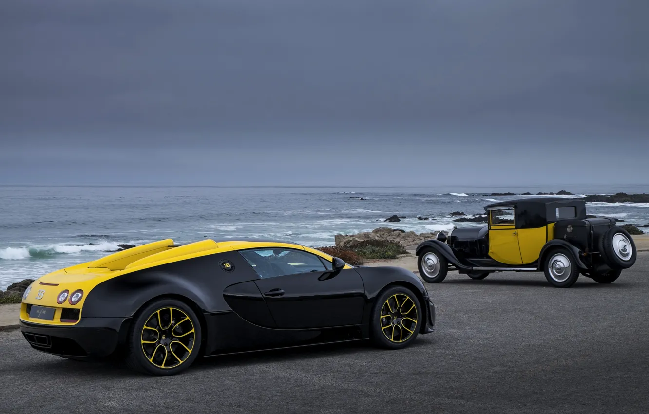 Photo wallpaper Bugatti, Veyron, 2014, black-yellow, Veyron Grand Sport Roadster Vitesse One Of One