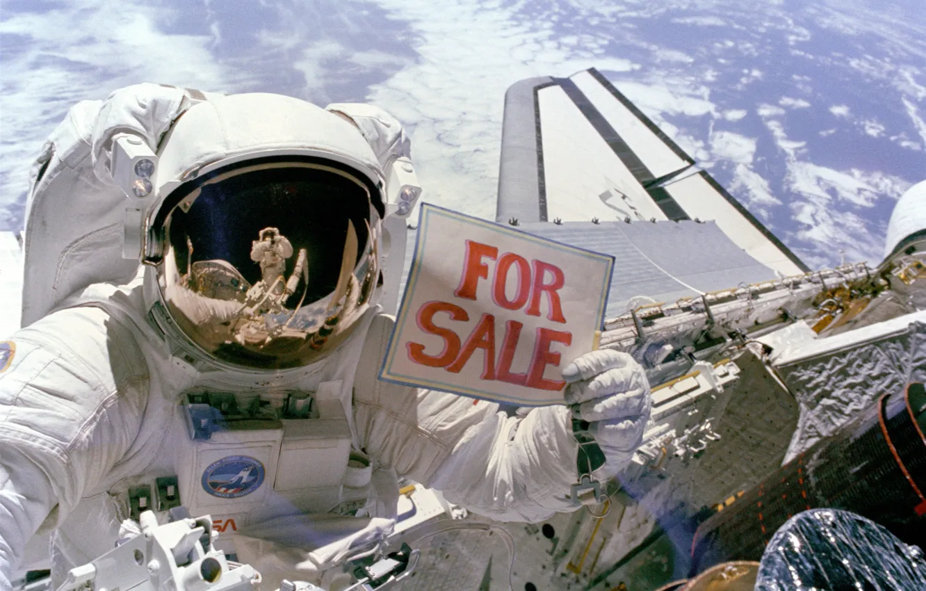 Photo wallpaper Earth, Astronaut, Sells