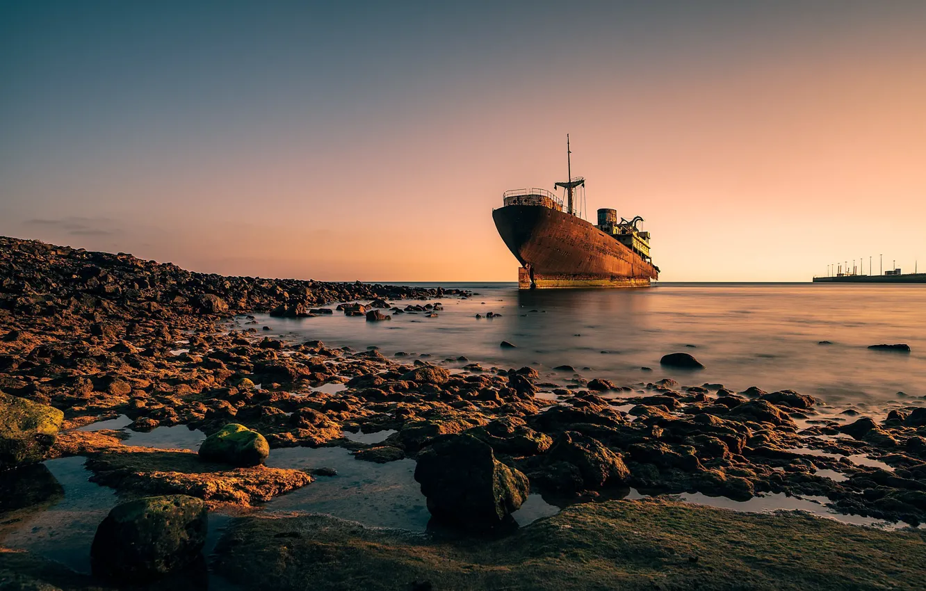 Photo wallpaper sea, coast, the old ship
