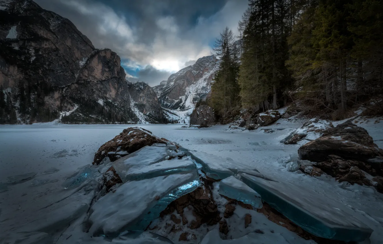 Photo wallpaper winter, Pragser Wildsee, South Tyrol