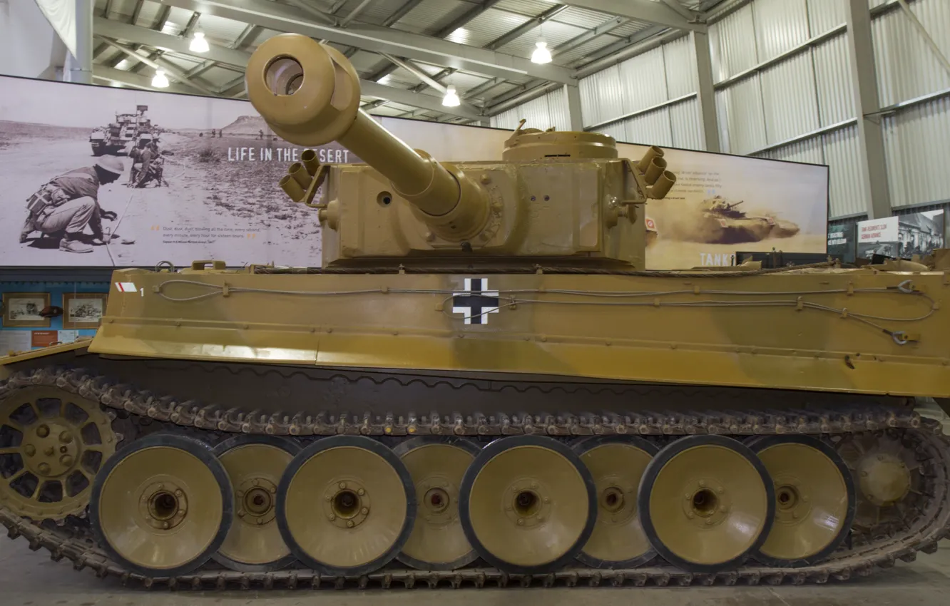Photo wallpaper Tiger, Museum, German, heavy tank, tiger I