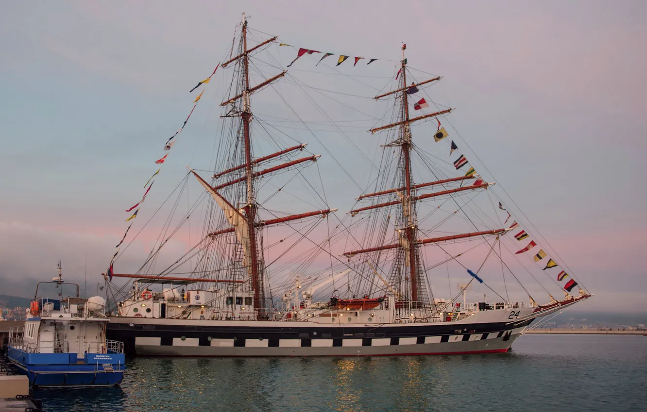 Photo wallpaper sailboat, brig, Pakistan, Ran Haward