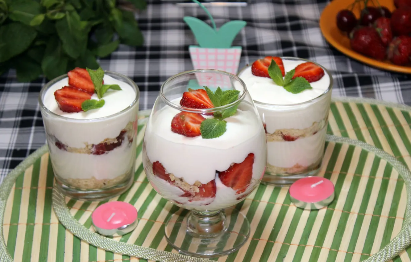 Photo wallpaper glass, food, cream, strawberry, glasses, mint, sweet, .dessert