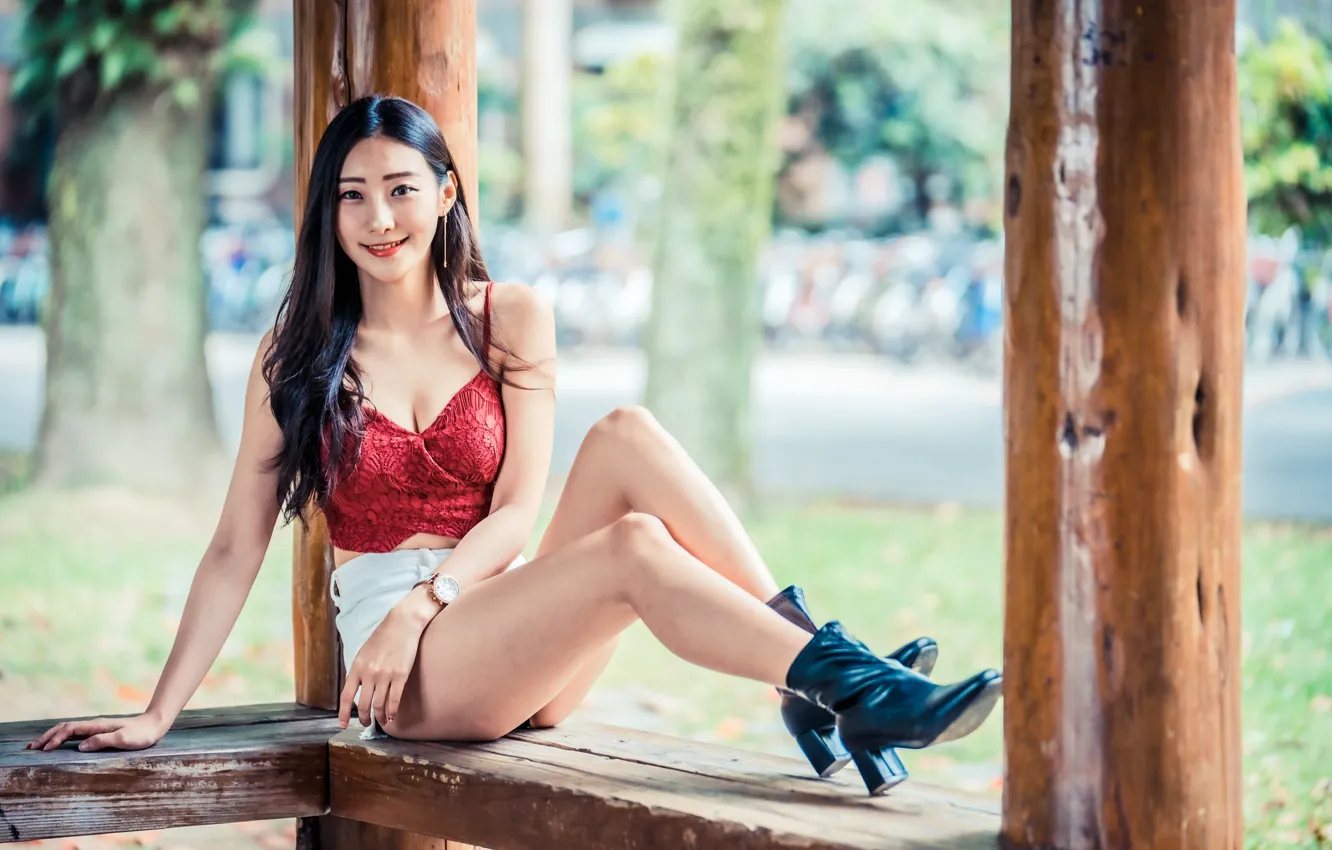 Photo wallpaper summer, girl, face, smile, hair, legs