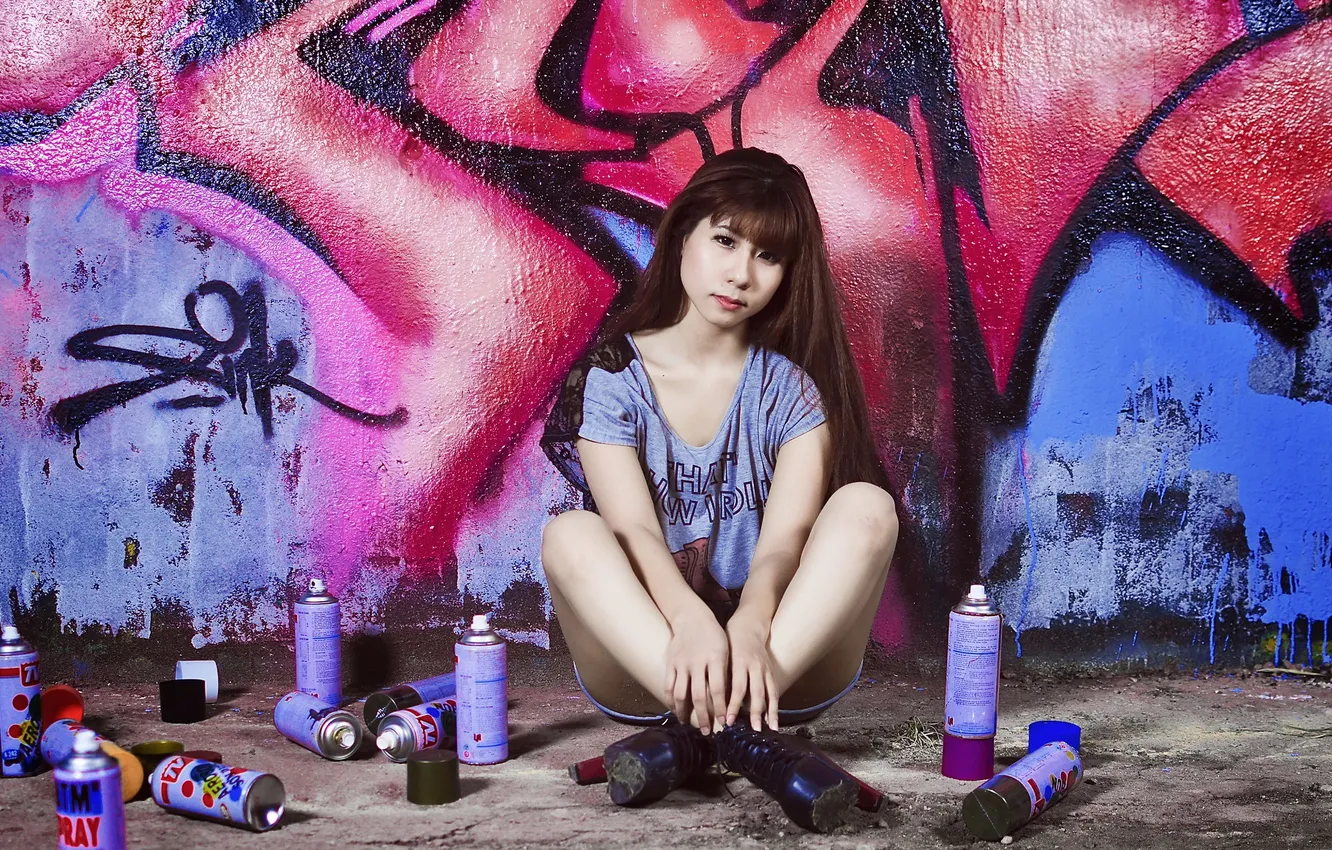 Photo wallpaper girl, paint, grafiti