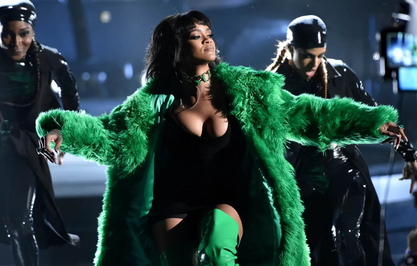 Photo wallpaper Rihanna, show, 2015, Music Awards, iHeart Radio