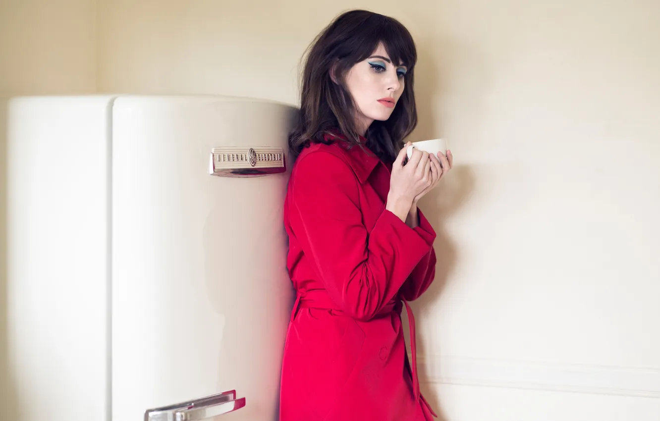 Photo wallpaper model, makeup, actress, brunette, refrigerator, hairstyle, Cup, cloak
