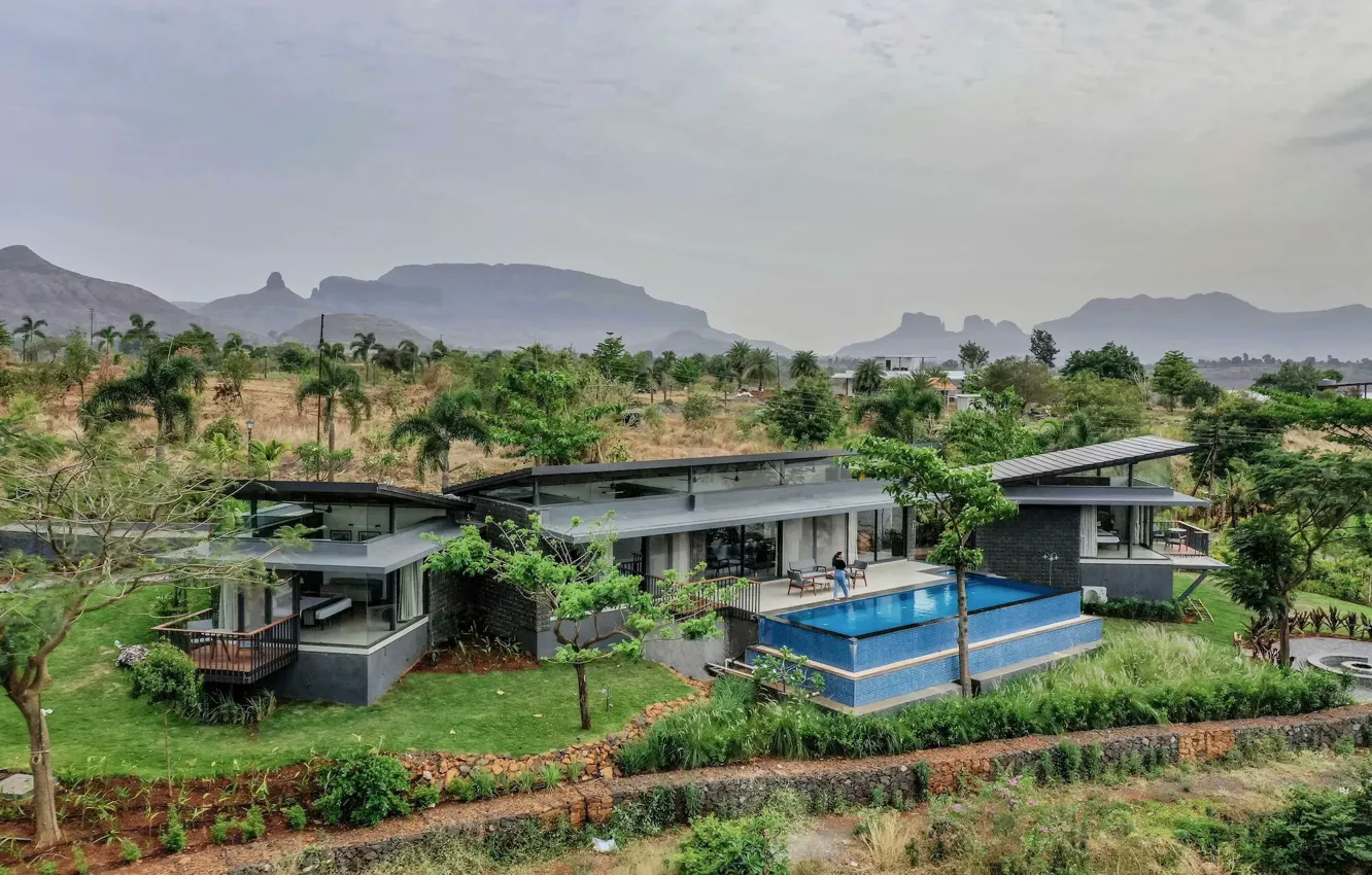 Photo wallpaper pool, India, architecture, terrace, India, modern villa, by Atelier Landschaft, Nashik