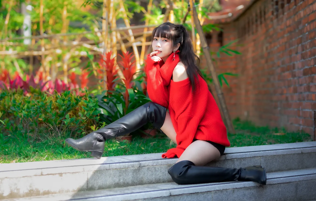Photo wallpaper look, the sun, flowers, pose, model, portrait, boots, makeup