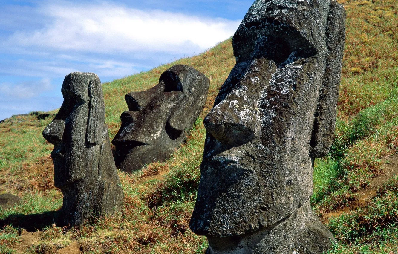 Photo wallpaper face, stones, totem