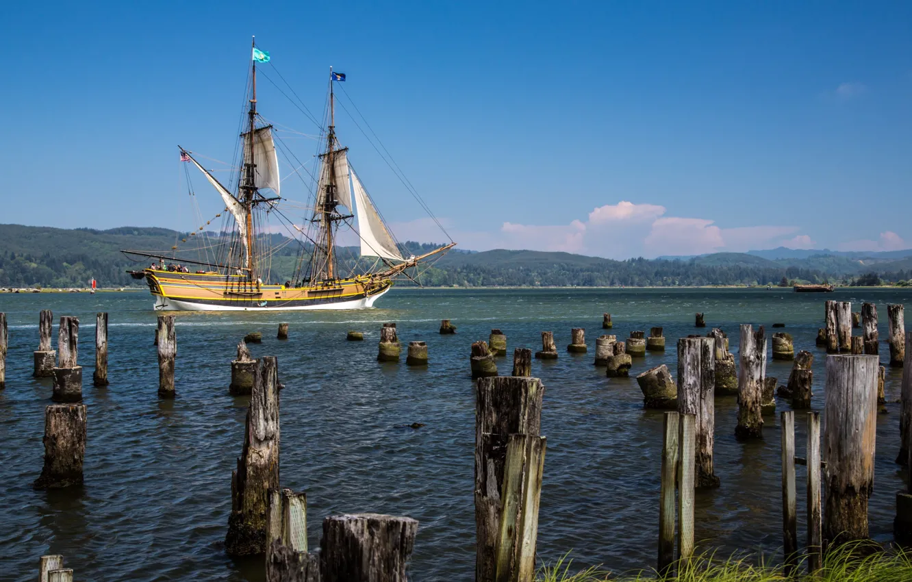 Photo wallpaper shore, sailboat, Bay, piles