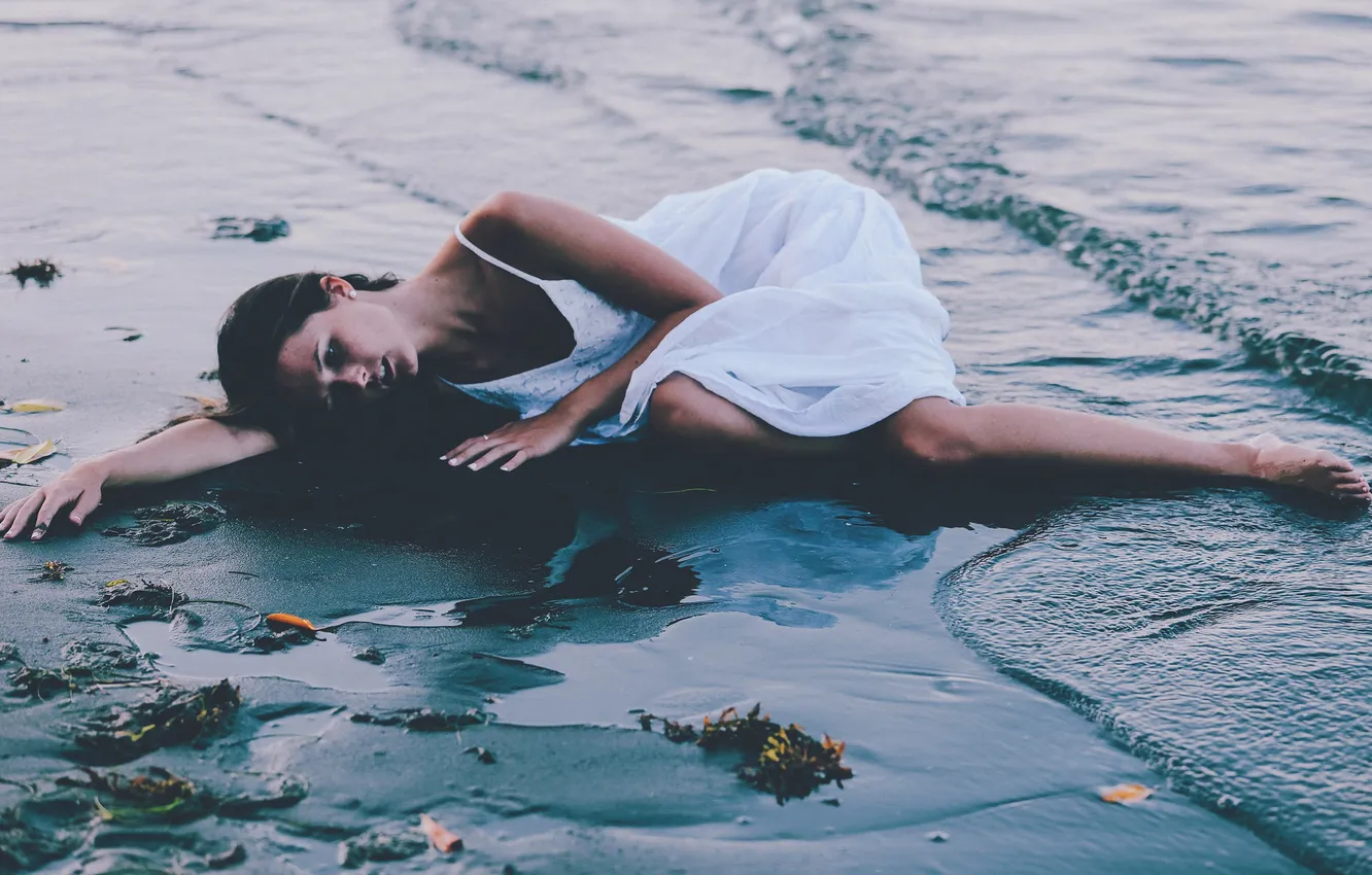 Photo wallpaper girl, beach, dress, lips, hair, lying down