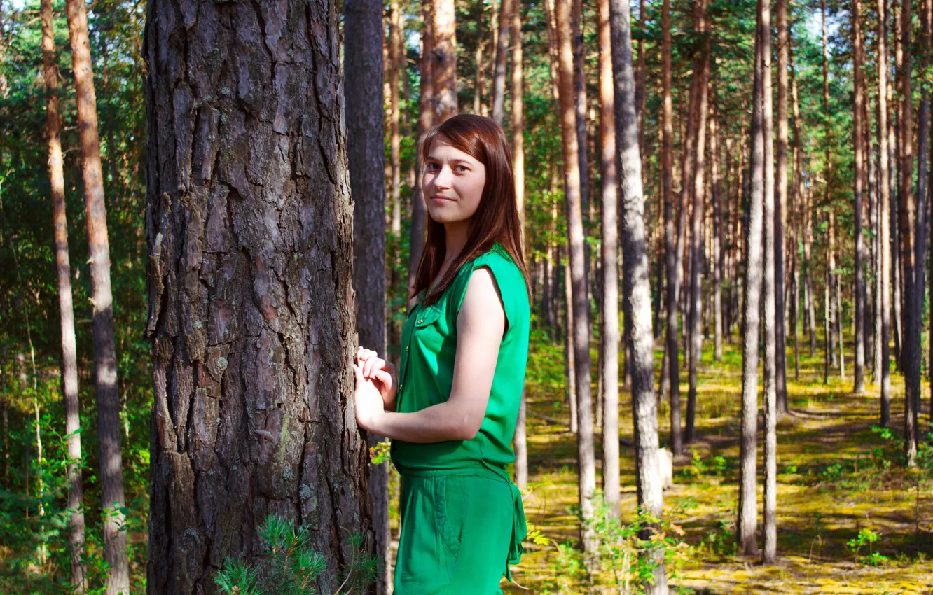 Photo wallpaper forest, ass, chest, look, girl, trees, nature, beauty