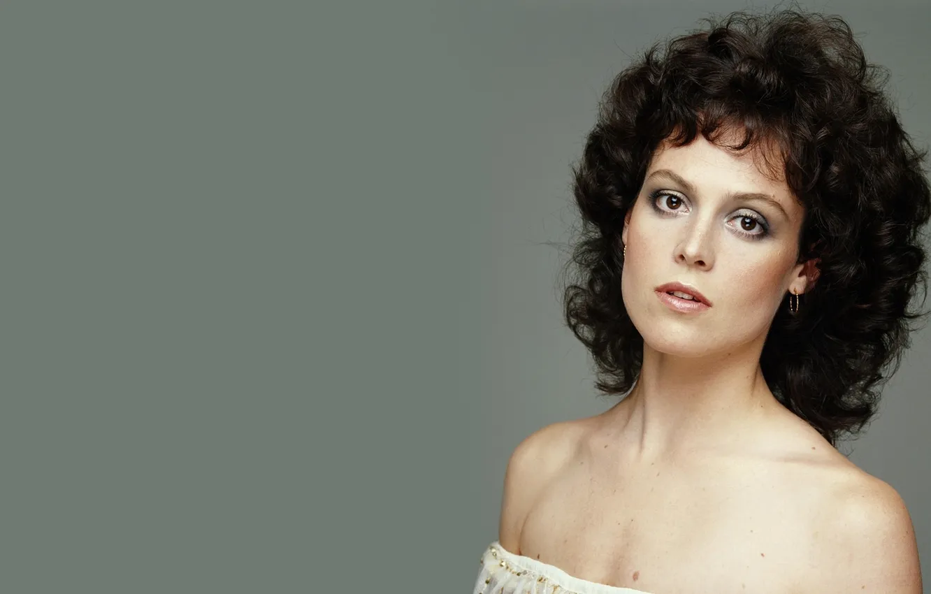 Photo wallpaper actress, celebrity, Sigourney Weaver, Sure Weaver