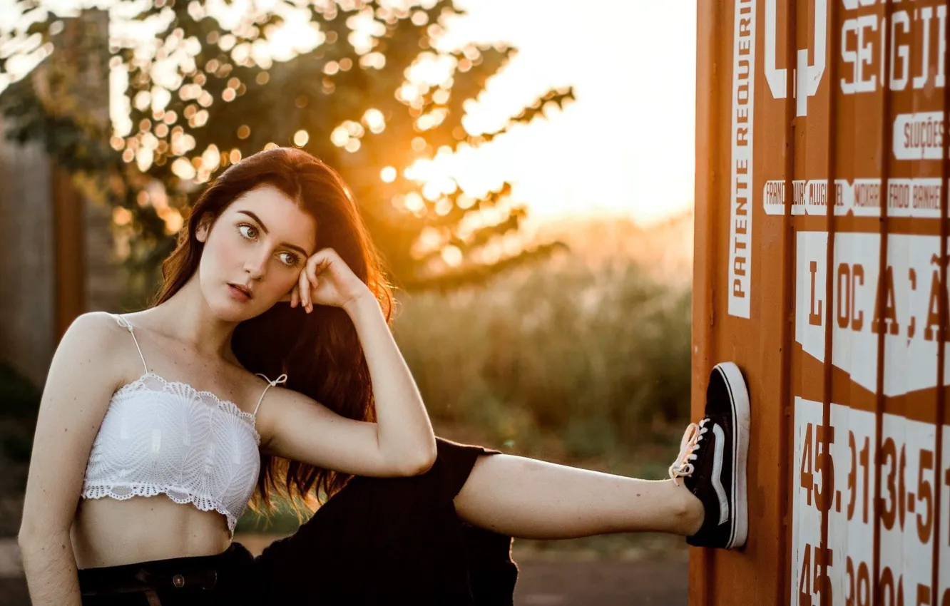 Photo wallpaper look, girl, sunset, sneakers, topic
