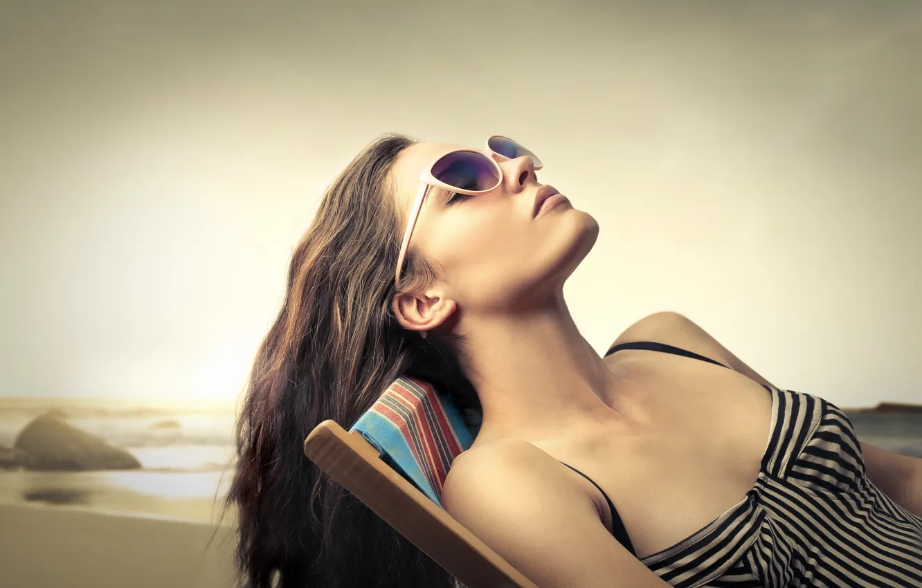 Photo wallpaper sea, girl, glasses, brown hair, sun loungers