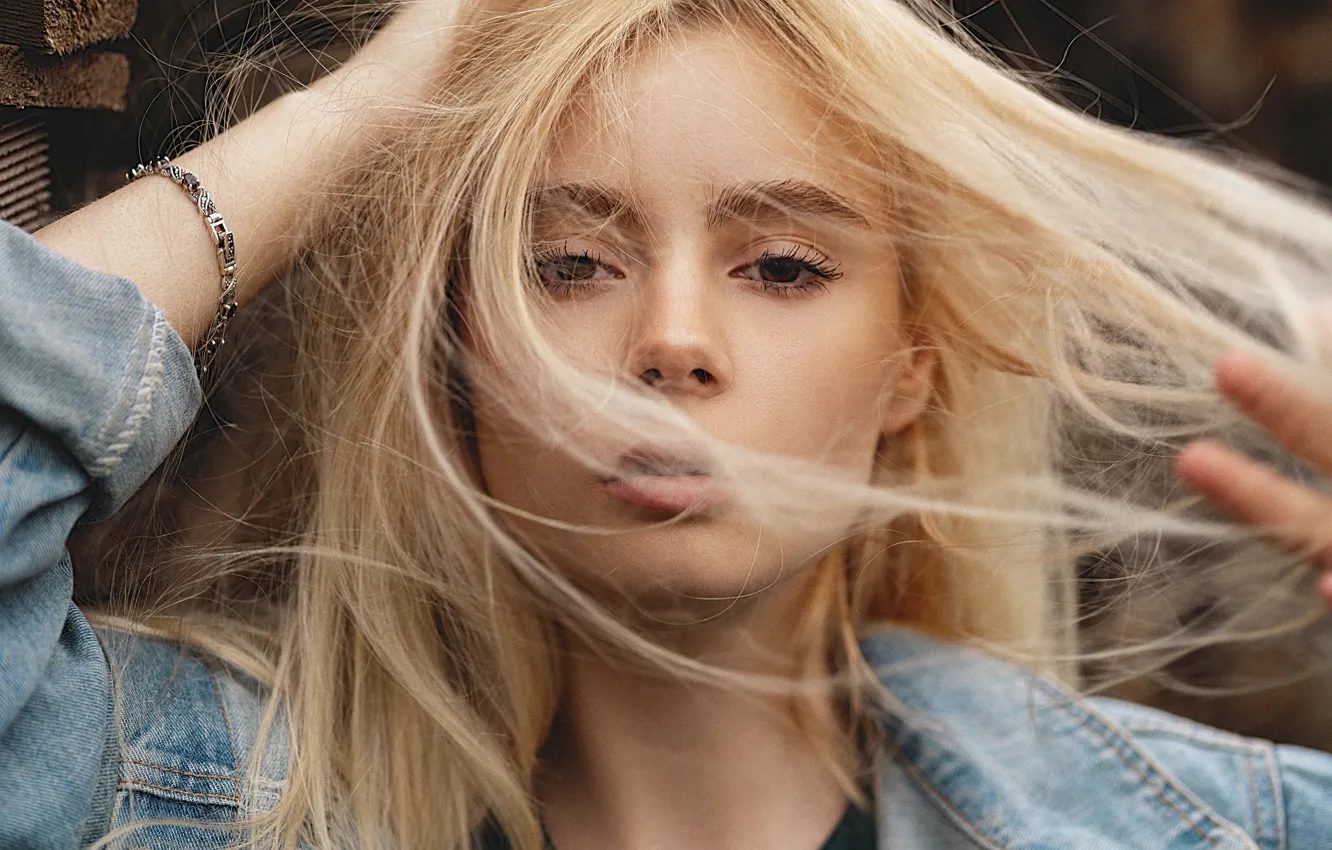 Photo wallpaper look, girl, face, hair, portrait, Vlad Popov, Maria Vysokopolnogo