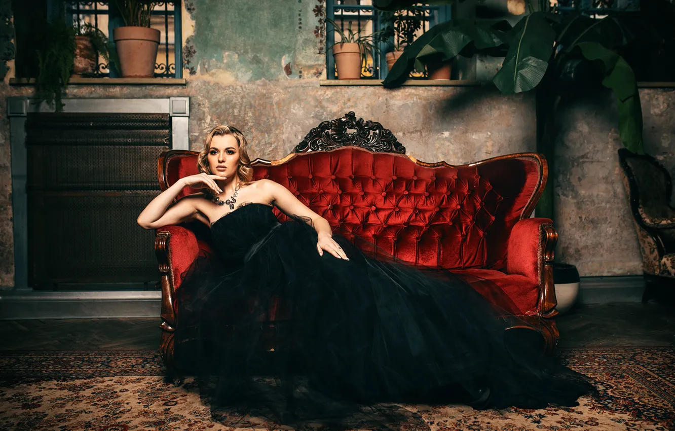 Photo wallpaper pose, carpet, model, plant, portrait, interior, chair, necklace