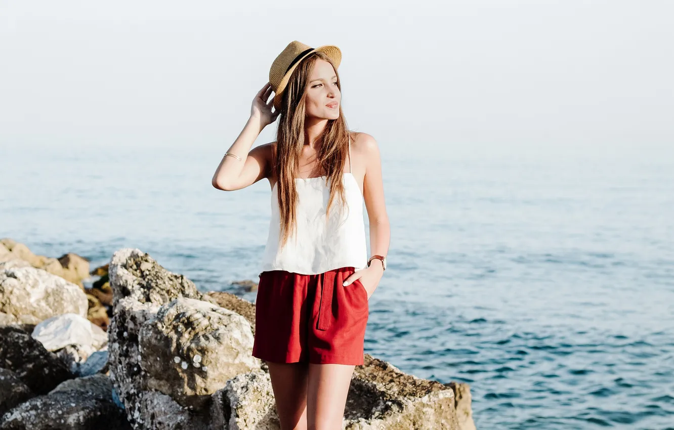 Photo wallpaper girl, shorts, hat
