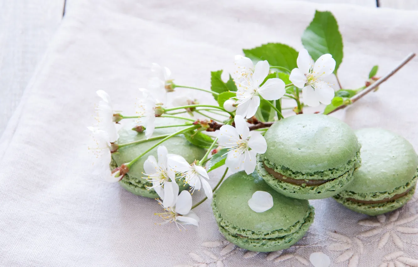 Photo wallpaper flowers, cookies, macaroon