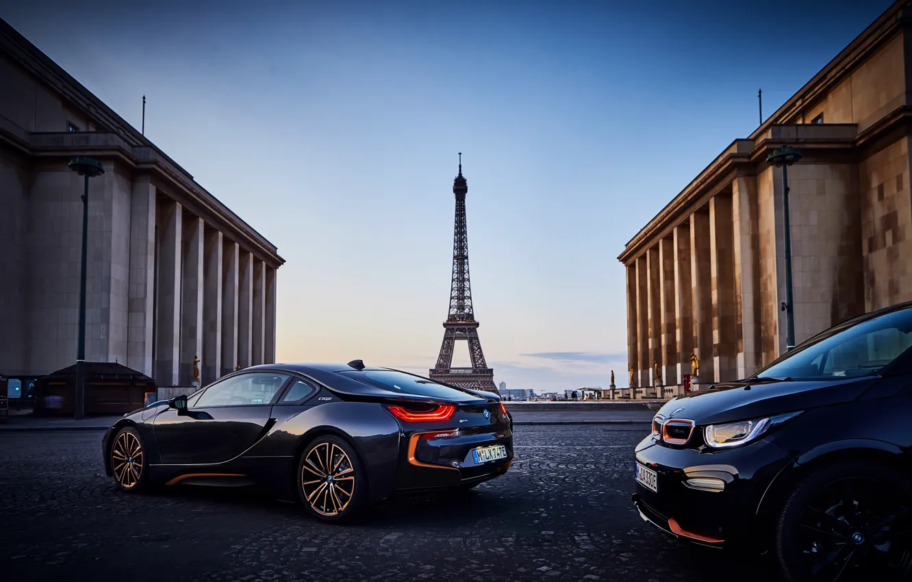 Photo wallpaper France, Paris, Eiffel tower, BMW i3, BMW i8, 2019, pair, Ultimate Sophisto Edition