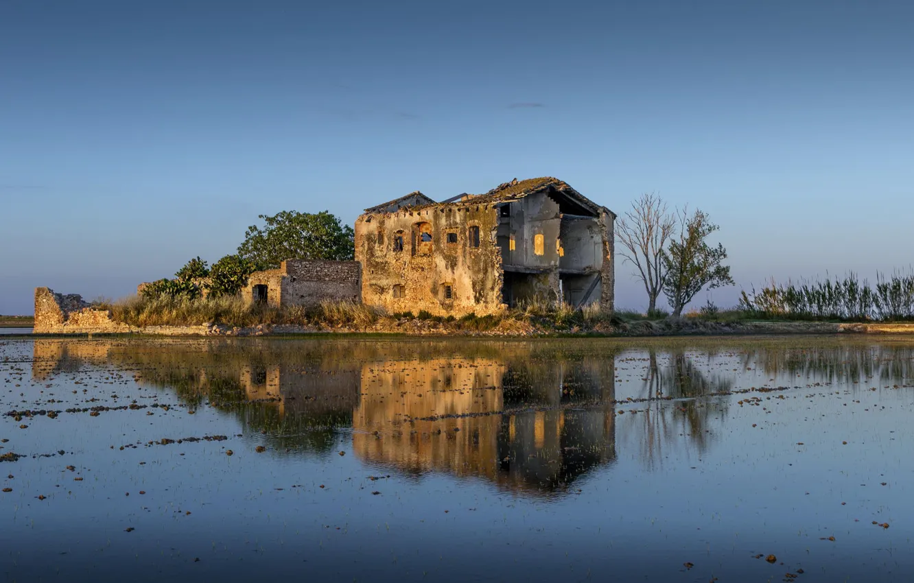 Photo wallpaper water, house, reflection, ruins