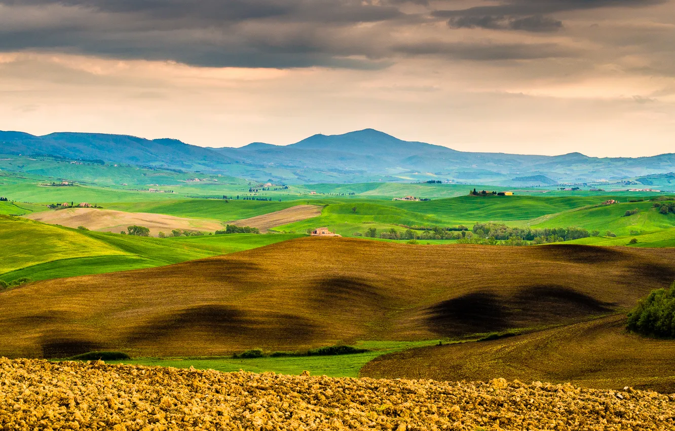 Photo wallpaper grass, trees, mountains, house, hills, Italy, Tuscany