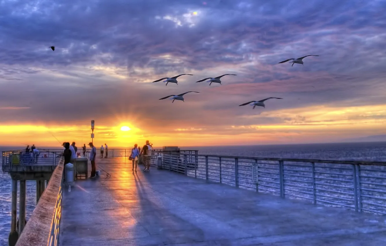 Photo wallpaper sea, the sky, clouds, sunset, birds, people, seagulls, hdr