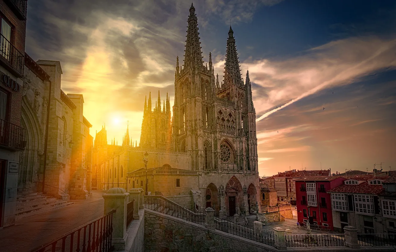 Photo wallpaper city, house, tower, cathedral, sunset, clouds, sun, Spain
