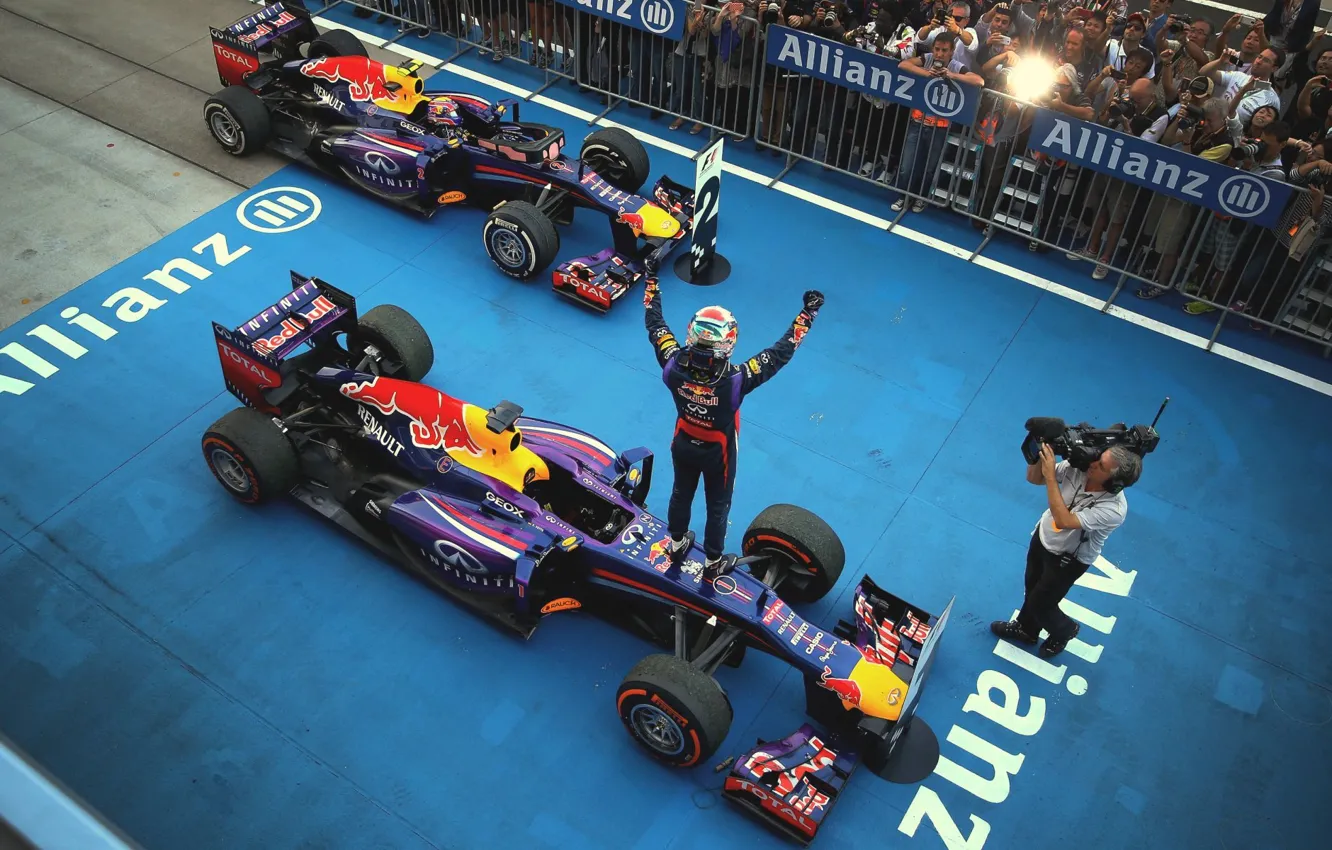 Photo wallpaper Japan, Formula 1, Red Bull, Vettel, champion