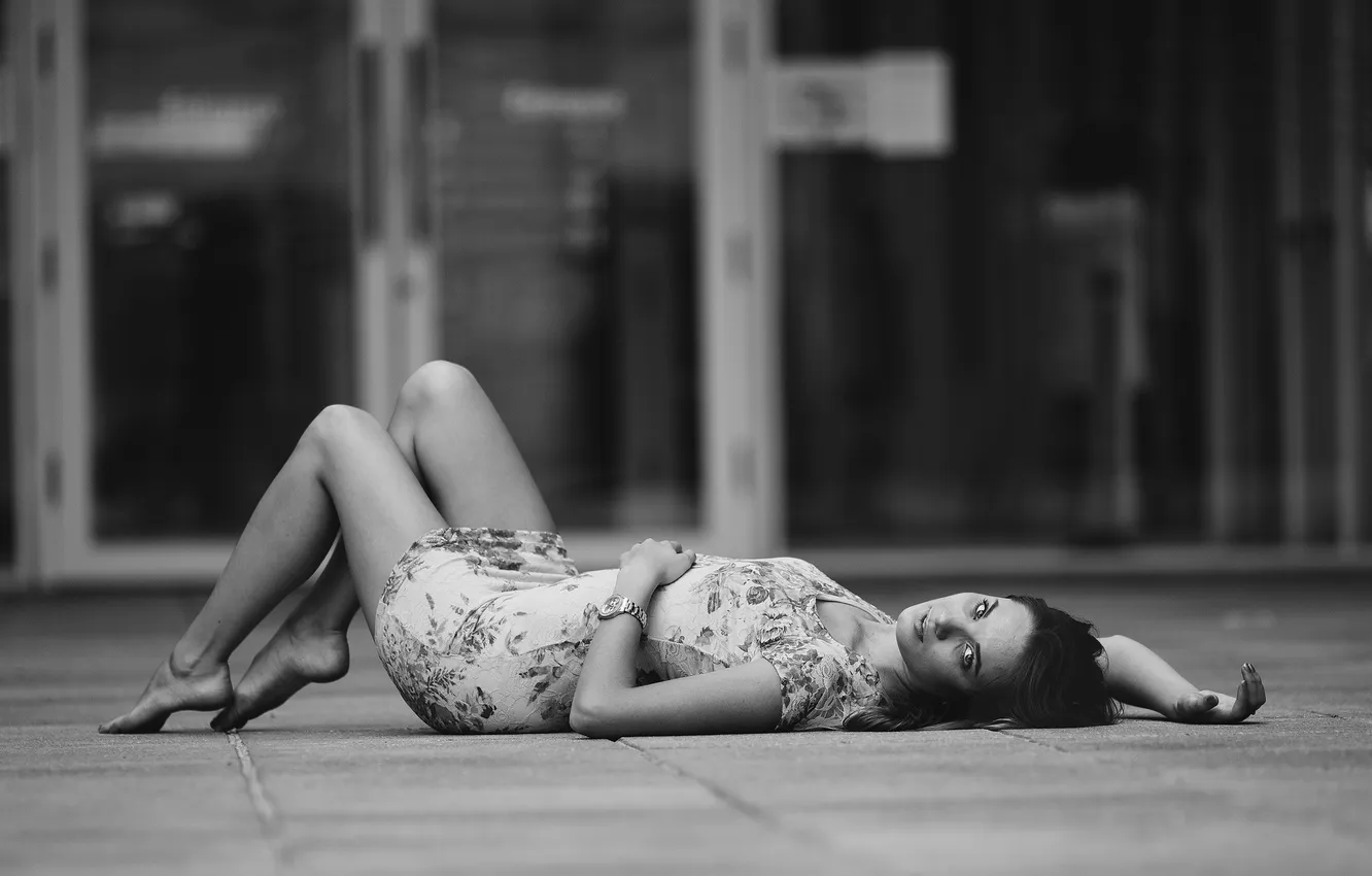 Photo wallpaper look, girl, pose, lies, looks