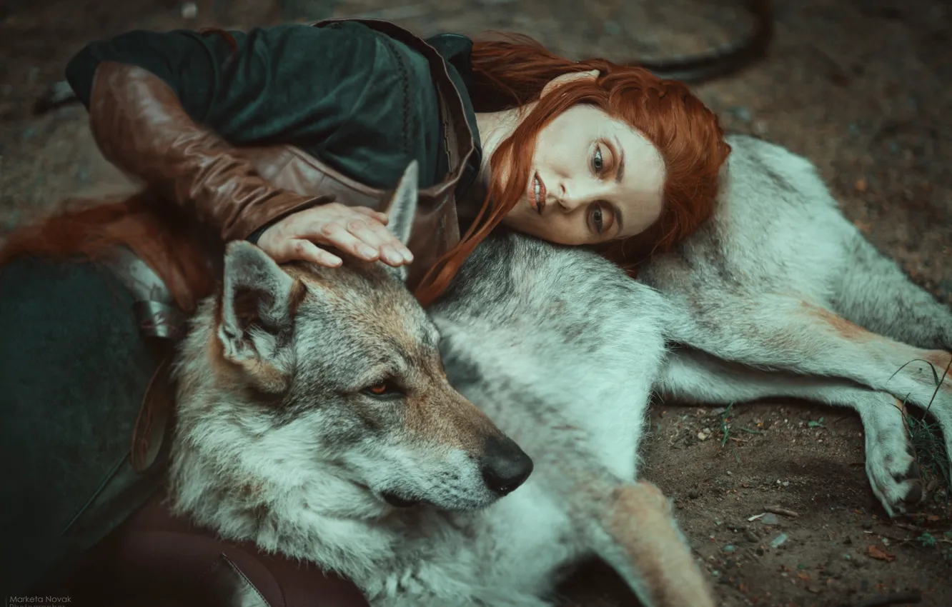 Photo wallpaper girl, wolf, dog, red, hunter, redhead, Amazon, Marketa Novak