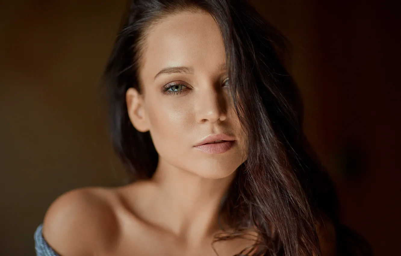 Photo wallpaper close-up, model, portrait, makeup, brunette, hairstyle, beauty, bokeh