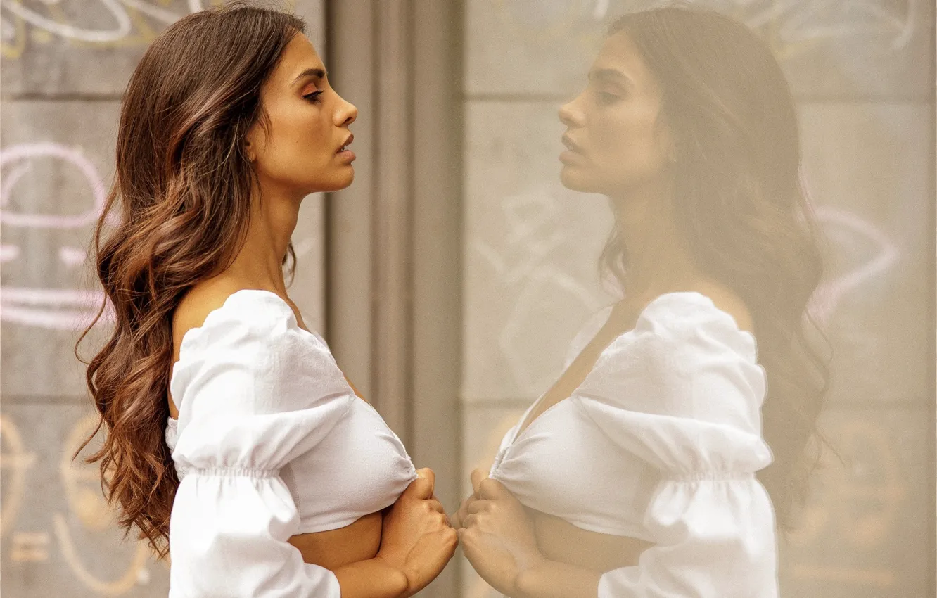 Photo wallpaper pose, reflection, model, portrait, makeup, hairstyle, profile, brown hair