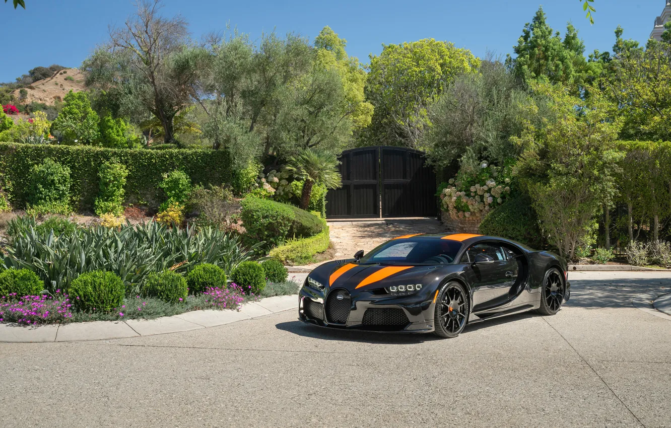 Photo wallpaper Bugatti, hypercar, Sports car, Hypercar, sports car, Chiron, Bugatti Chiron, Super Sport 300+