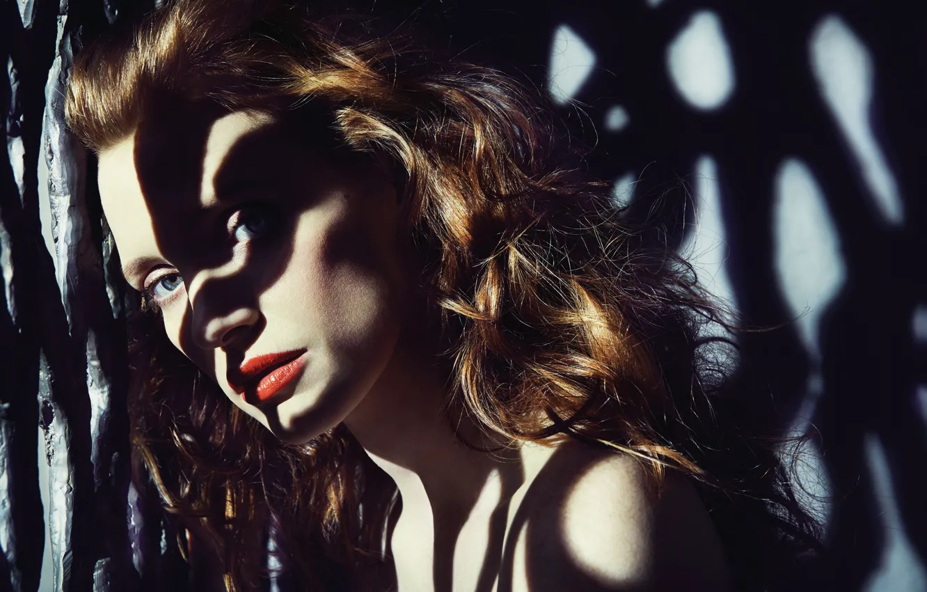 Photo wallpaper shadow, red, Jessica Chastain