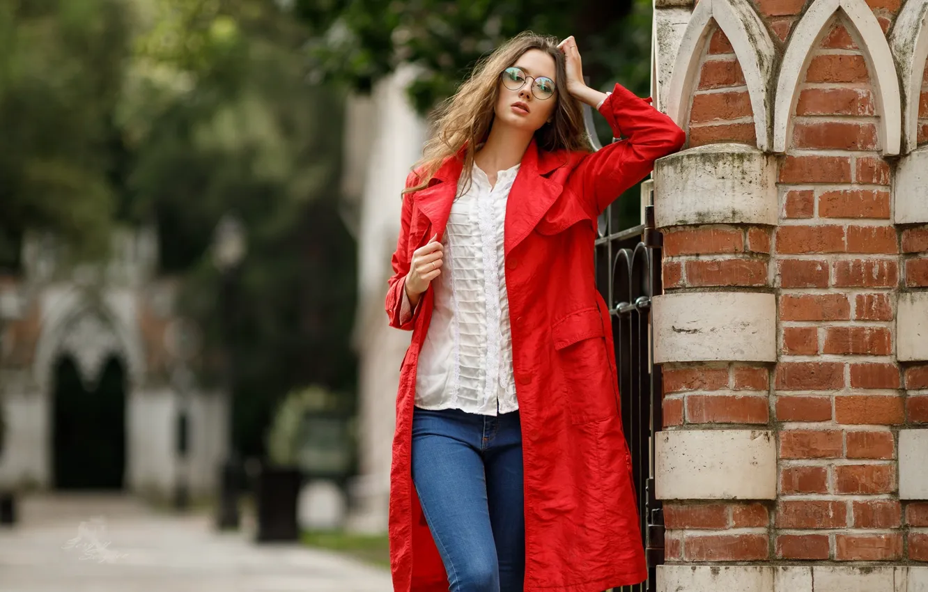 Photo wallpaper girl, pose, glasses, cloak, Disha Shemetova, Sergey Sergeev, DISHA Shemetova