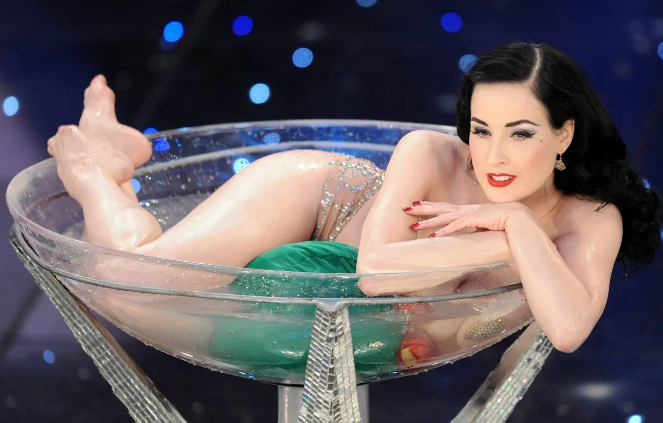 Photo wallpaper fashion, dancer, Dita-Von-Teese
