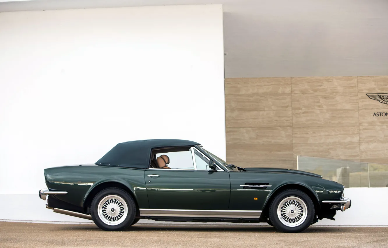 Photo wallpaper convertible, side view, Classic, Green, Aston Martin V8 Vantage Volante, British car