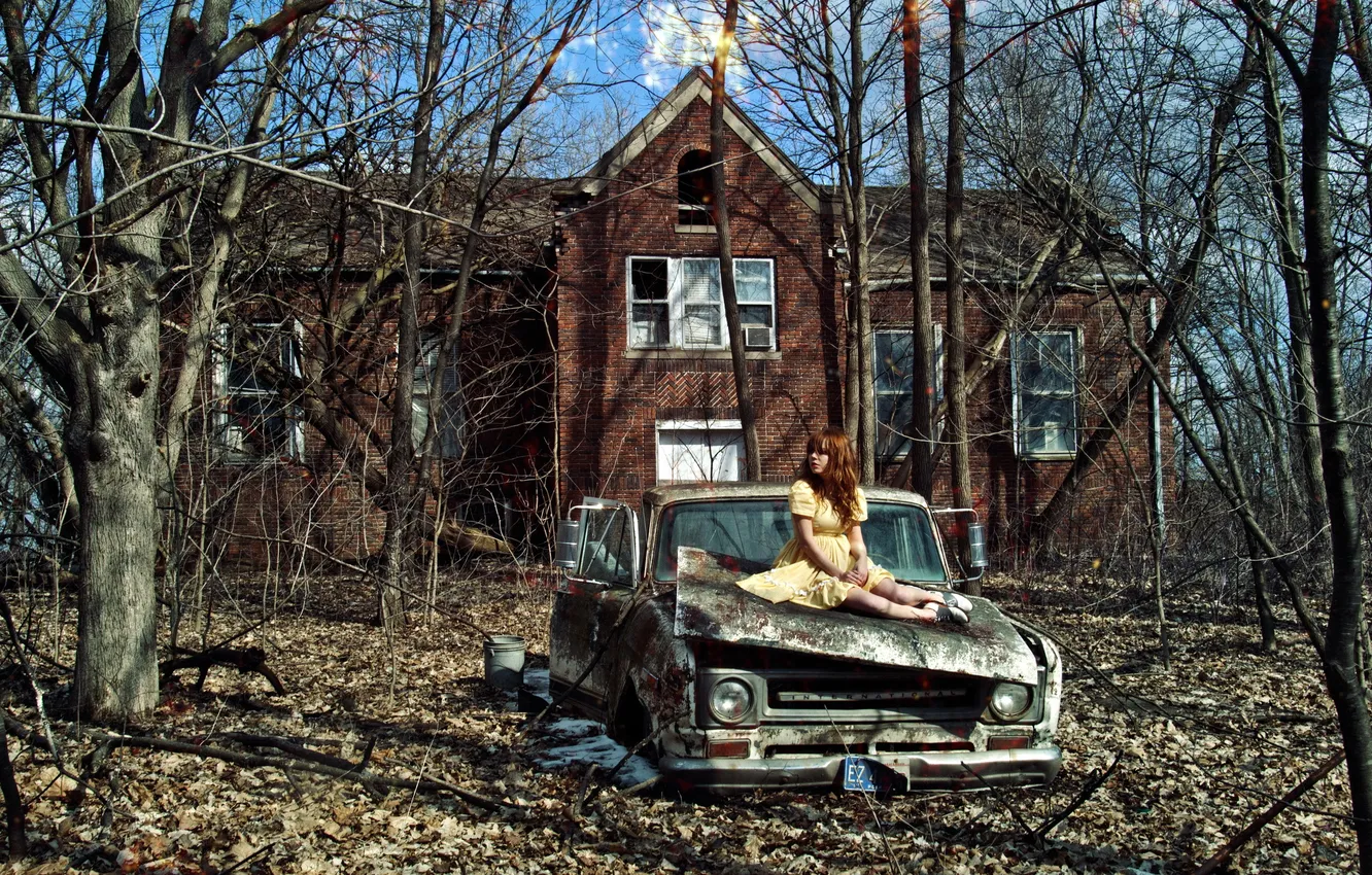 Photo wallpaper machine, girl, home