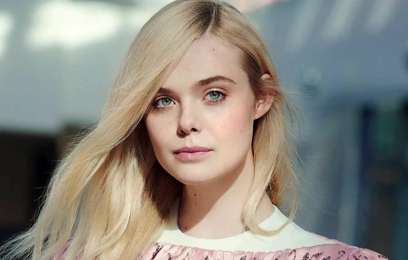 Photo wallpaper look, girl, face, hair, actress, blonde, Elle Fanning