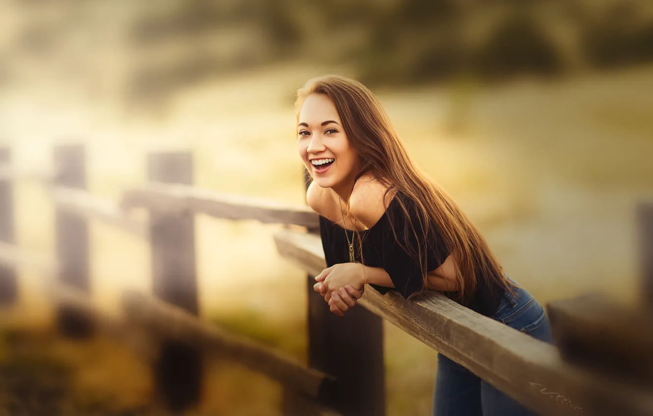 Photo wallpaper look, girl, smile, Kayla