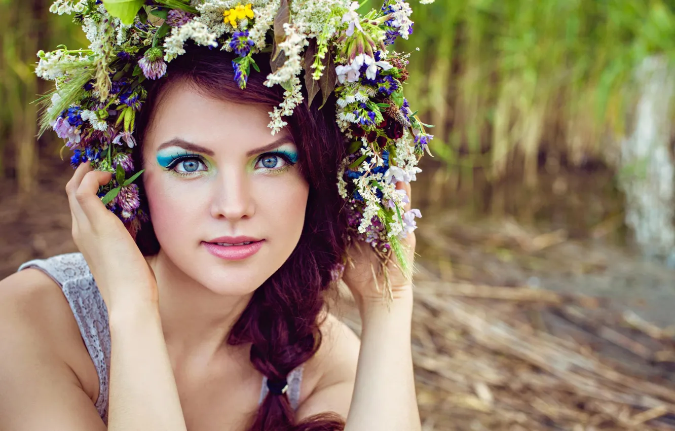 Photo wallpaper summer, grass, girl, flowers, makeup, wreath